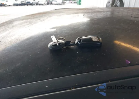 2004 Kia Amanti z USA, uszkodzony, nr VIN KNALD124545023707